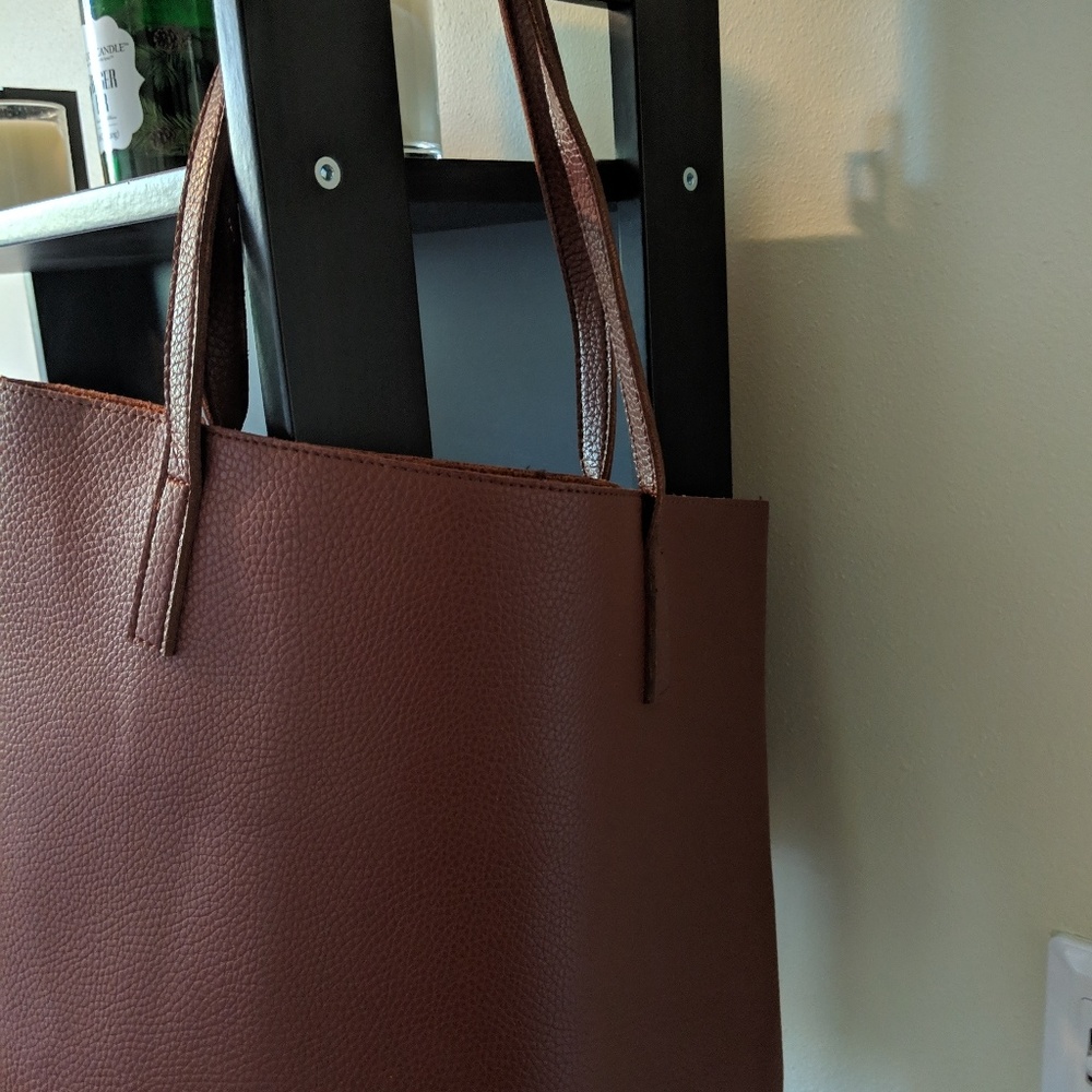 Vince Camuto Tote